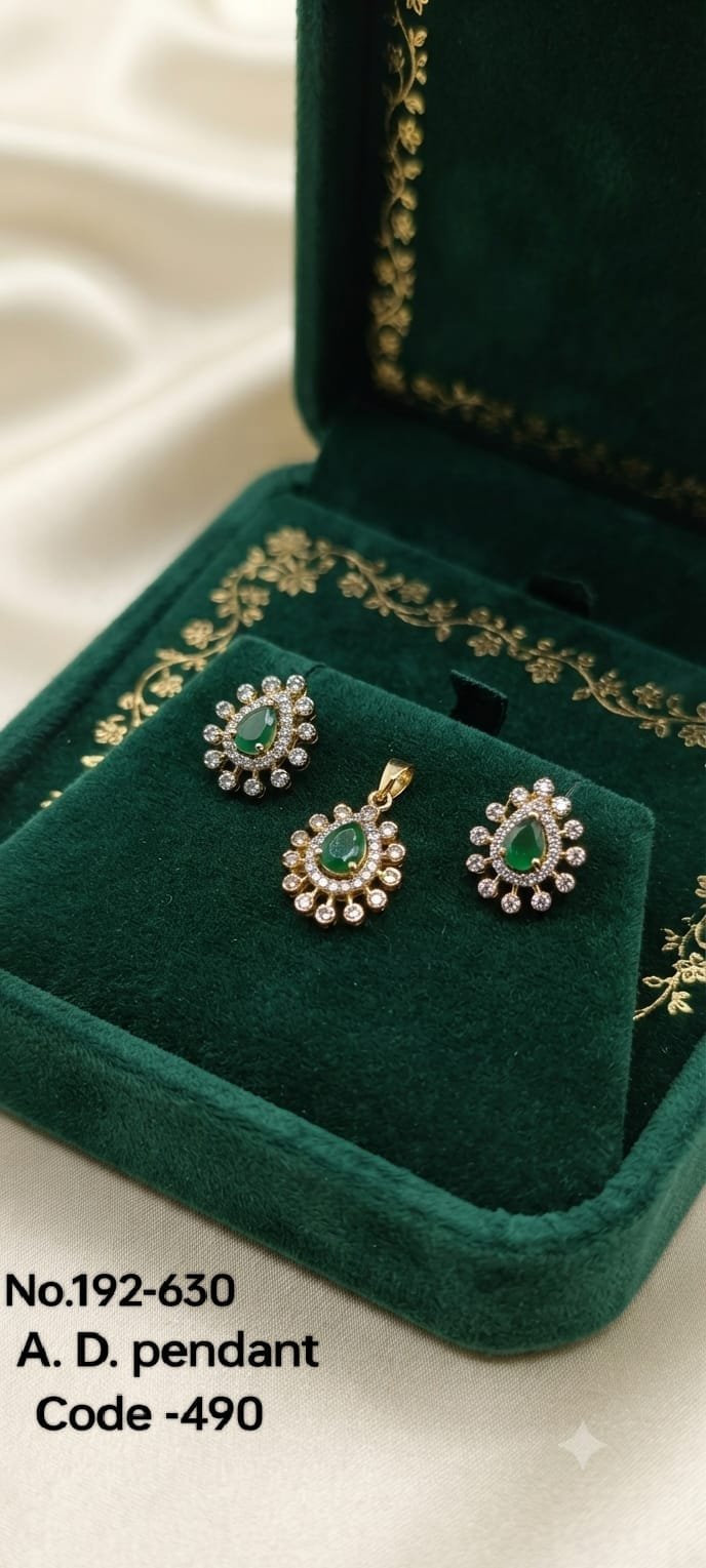 Celestia Diamond Pendant Set