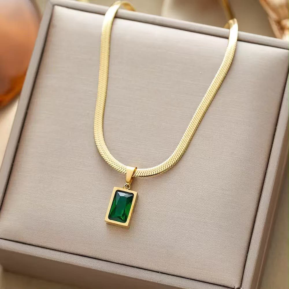 Daily Use Chain Locket