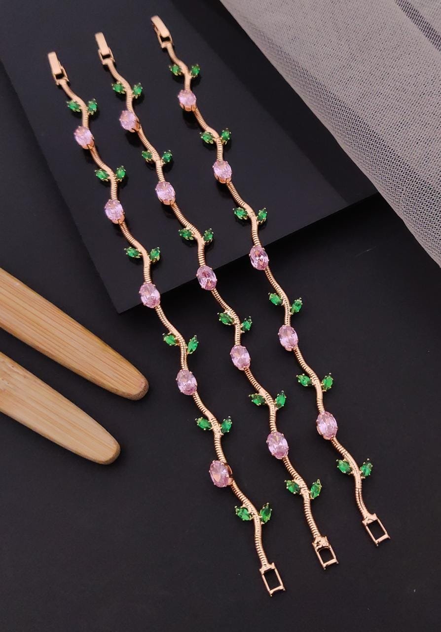 Tulip Bracelet view 3