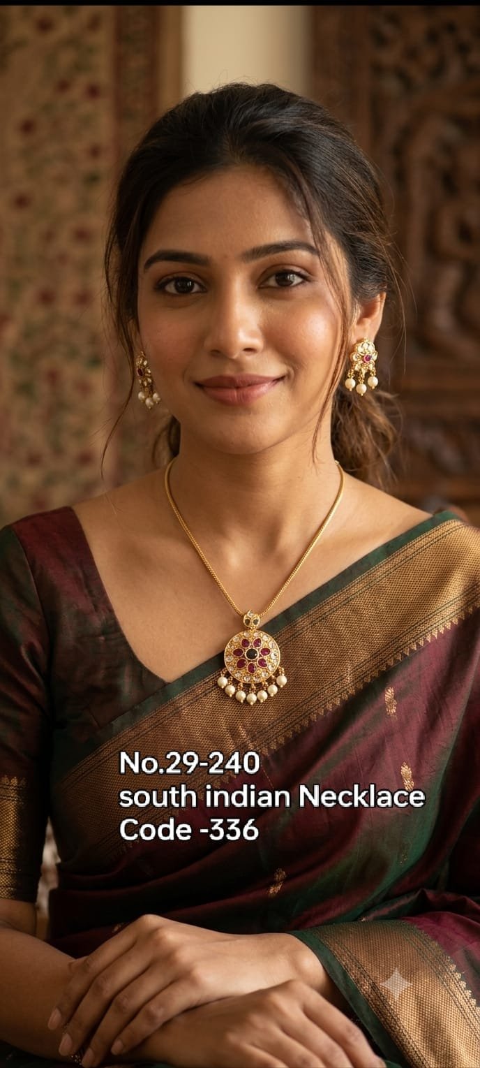 Aarika Gold Necklace
